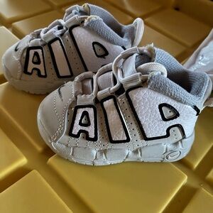 Vintage White Size 3C Nike Air Kids Shoes